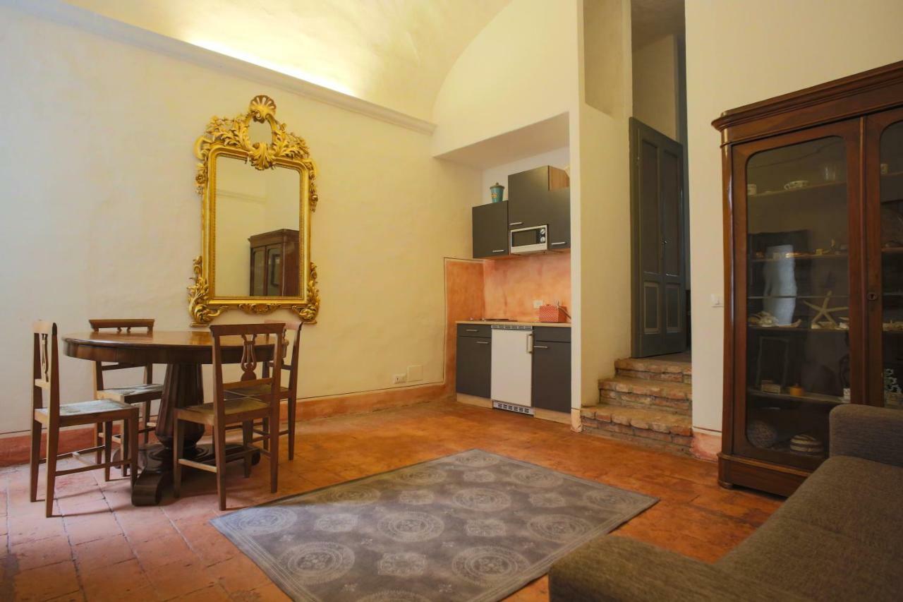 פיאצ'נצה Two Rooms Apartment In Palazzo Malaspina מראה חיצוני תמונה